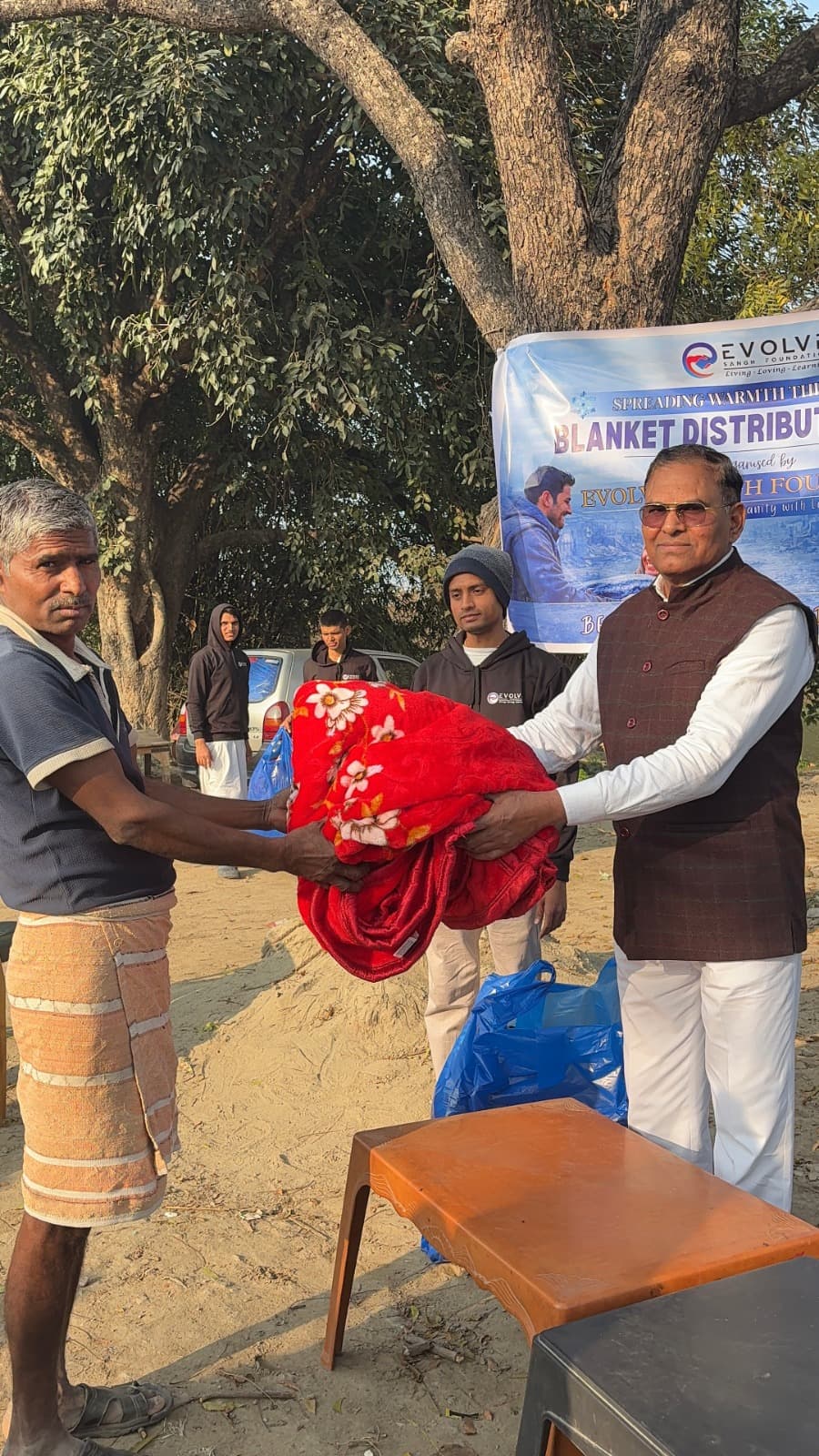Cloth distribution glimpse 4